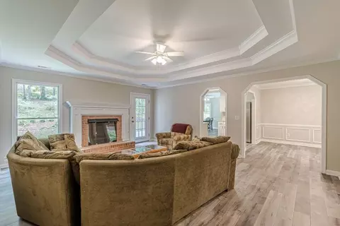 Living - 3750 Druids Dr SE, Conyers, GA 30013 photo 2 of 4