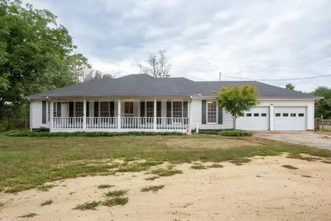 1549 Lee Peters Rd, Loganville, GA 30052