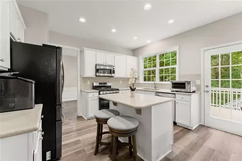 540 Hammersmith Dr, Suwanee, GA 30024 photo 6