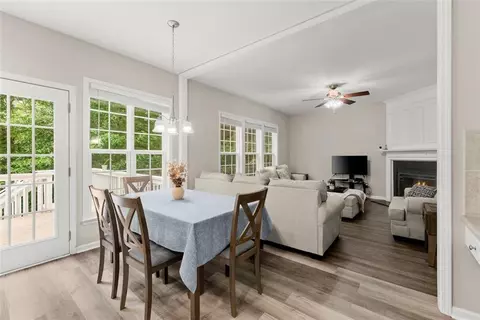 540 Hammersmith Dr, Suwanee, GA 30024 photo 4