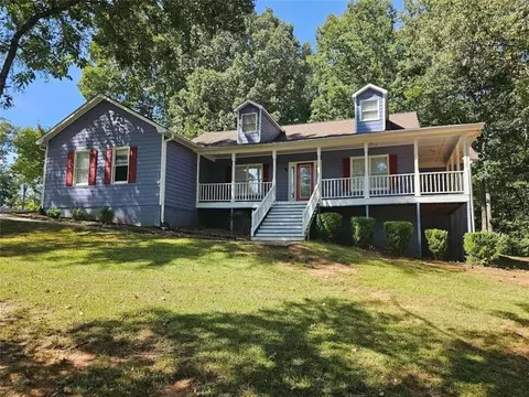215 Moseley Crossing Dr, Stockbridge, GA 30281