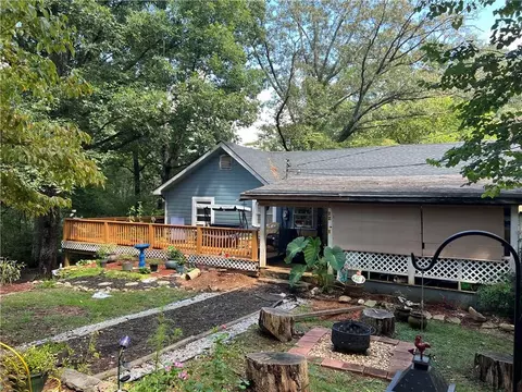 228 Varnes Ln, Lakemont, GA 30552