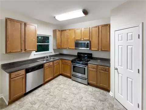 1215 Mount Laurel Pl, Suwanee, GA 30024 photo 2
