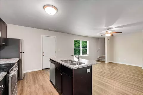 1129 Oak Hollow Ct, Hampton, GA 30228 photo 6