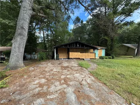 9162 Cecelia St SW, Covington, GA 30014