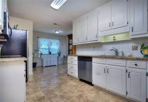 65 Vintage Dr, Covington, GA 30014 photo 12