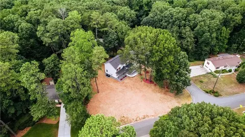 1877 Winding Creek Ln SW, Marietta, GA 30064