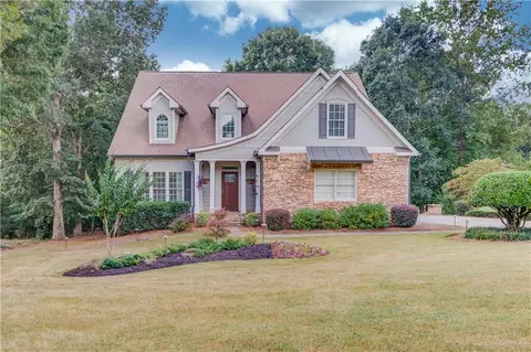 351 Fairway Cir, Monroe, GA 30656