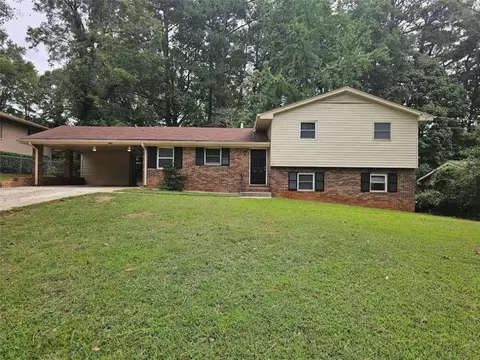 1260 Renee Dr, Decatur, GA 30035