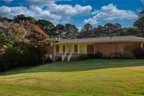 7101 Hilltop Dr, Covington, GA 30014