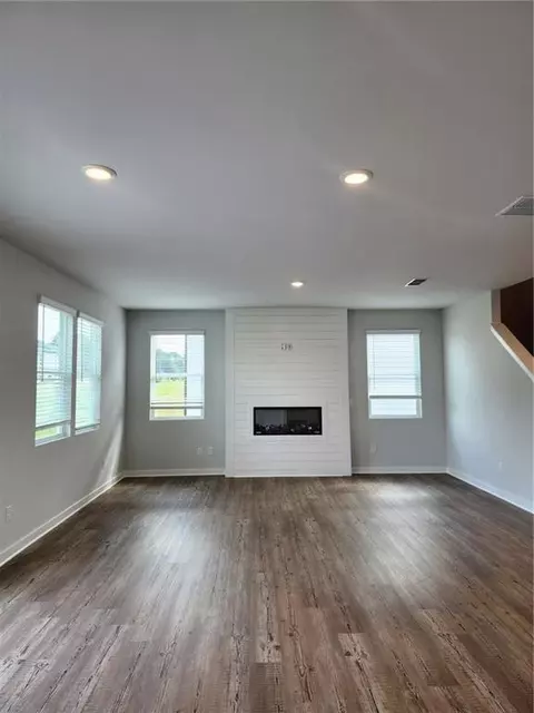 706 Ruddy Dr, Grayson, GA 30017 photo 5