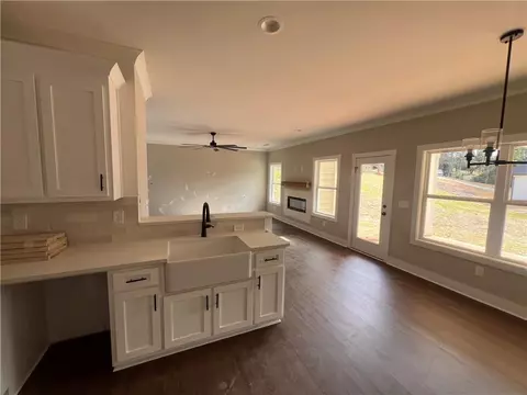 272 Cherry St, Cornelia, GA 30531 photo 3