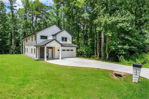 184 Woodland Ln SW, Mableton, GA 30126