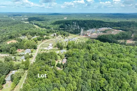 5222 L J Martin Dr, Gainesville, GA 30507