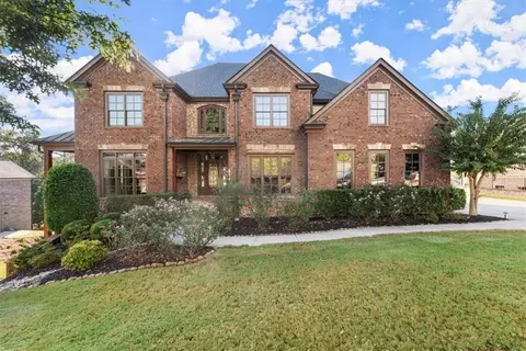 2449 Sunflower Dr, Hoschton, GA 30548
