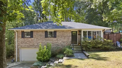 3180 Woods Ln SW, Marietta, GA 30060