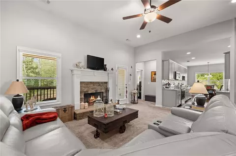 236 Oakwood Dr, Commerce, GA 30529 photo 14