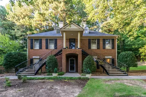 32 Plantation Dr NE #A, Atlanta, GA 30324