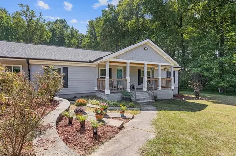 3571 S Puckett Ln, Buford, GA 30519