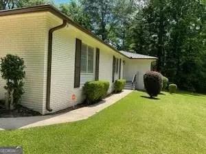1157 Lake Valley Rd, Macon, GA 31210