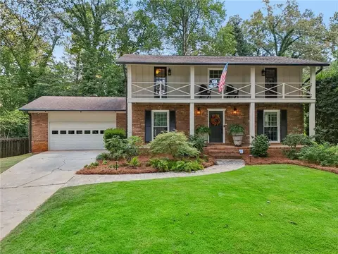 3301 Isoline Way SE, Smyrna, GA 30080