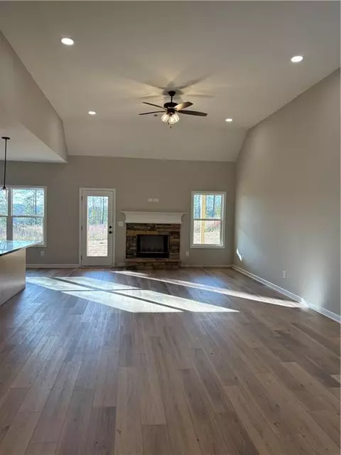 130 Pine Ridge Rd, Covington, GA 30016 photo 3