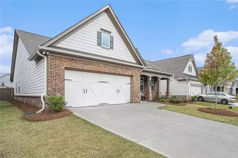 370 Clay St, Grayson, GA 30017 photo 4