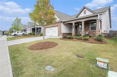 370 Clay St, Grayson, GA 30017 photo 2