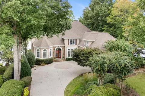 9105 Nesbit Lakes Dr, Alpharetta, GA 30022