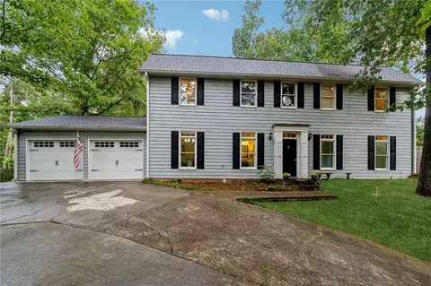 4129 Inola Trl NE, Roswell, GA 30075
