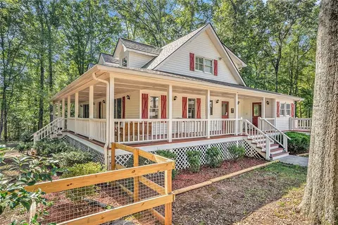 Exterior - 3123 Jonesboro Rd, Hampton, GA 30228 photo 4 of 31