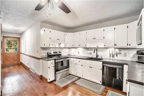 Kitchen - 3123 Jonesboro Rd, Hampton, GA 30228 photo 1 of 1