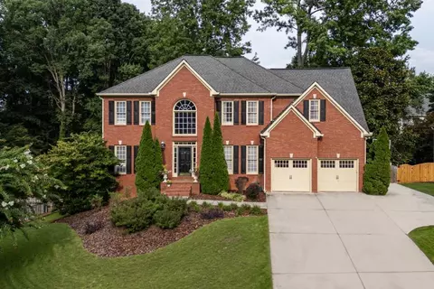 202 Brook Ln, Roswell, GA 30075
