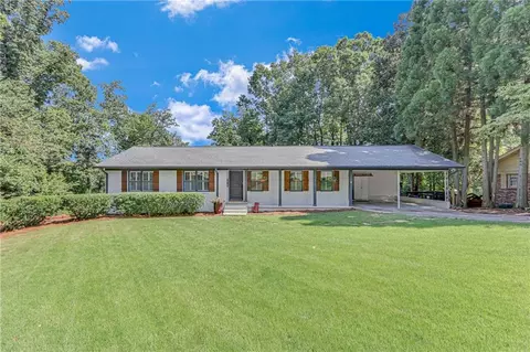 776 Sherwood Rd, Gainesville, GA 30501