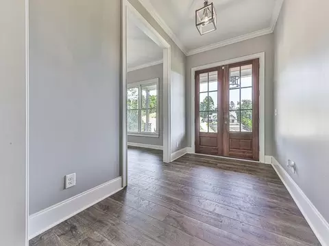 607 Walker Ct, Canton, GA 30115 photo 2