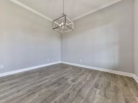 607 Walker Ct, Canton, GA 30115 photo 4