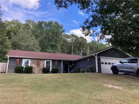 1343 Maple Bend Trl, Lawrenceville, GA 30043