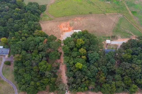 156 Noah Crow Rd, Royston, GA 30662