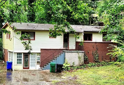 2722 Brook Park Way, Atlanta, GA 30340