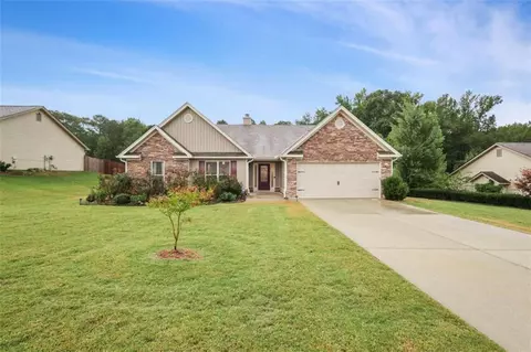 320 Thoroughbred Trl, Monroe, GA 30655