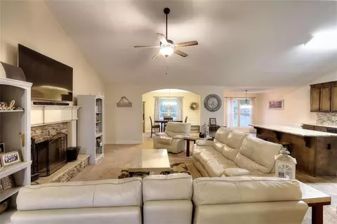 320 Thoroughbred Trl, Monroe, GA 30655 photo 3