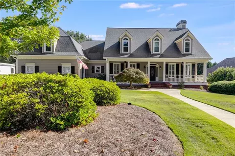 8561 Lake Forrest Dr, Douglasville, GA 30134