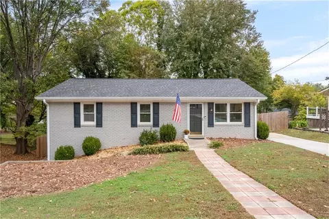 2209 Trailwood Dr SE, Smyrna, GA 30080
