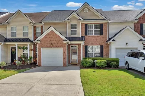 2912 Greyhawk Ln, Cumming, GA 30040