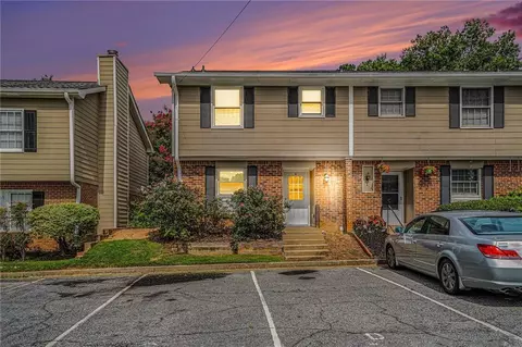 2110 Kings Gate Cir, Snellville, GA 30078