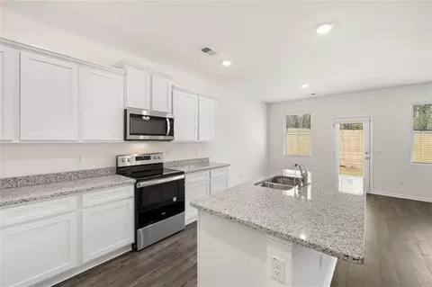 11975 Conrad Cir, Hampton, GA 30228 photo 13