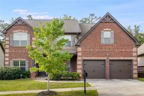 8026 Stillmist Dr, Fairburn, GA 30213