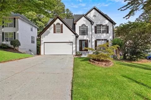 835 Gateshead Ln, Lawrenceville, GA 30043