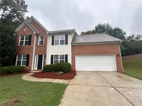 2550 Rainshower Dr, Decatur, GA 30034