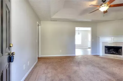 85 Valley View Dr, Covington, GA 30016 photo 12